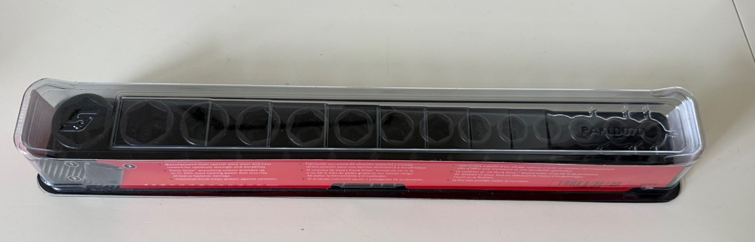Snap-on 214imfmya 3/8” drive 14 pc shallow impact socket set 8-19,21,24mm