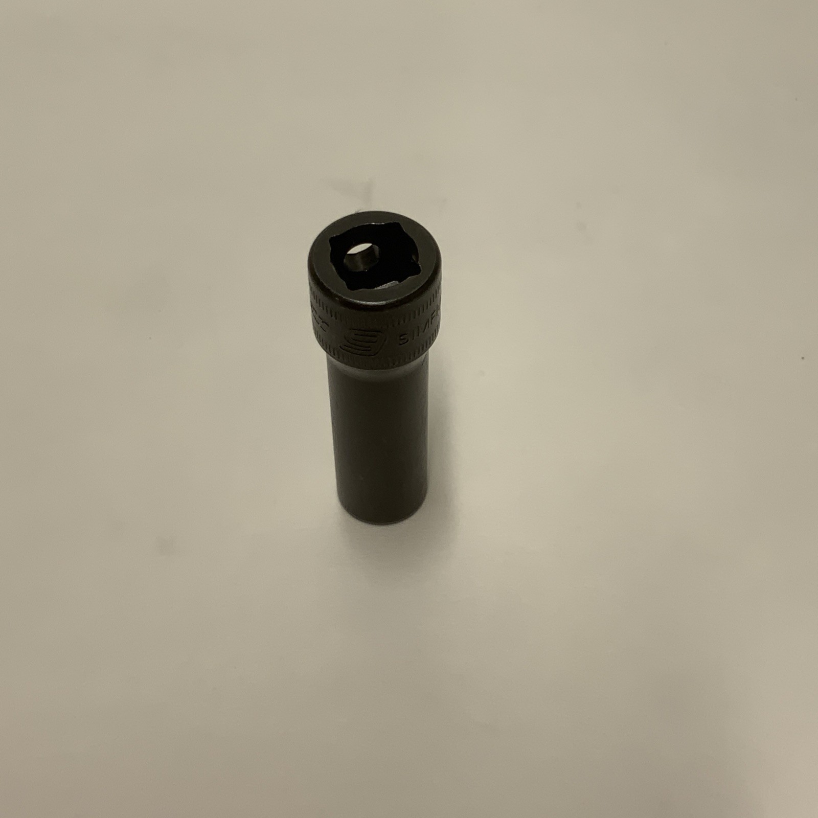 Snap-on Tools USA NEW 3/8″ Drive 6-POINT Metric 9mm deep Impact Socket SIMFM9A
