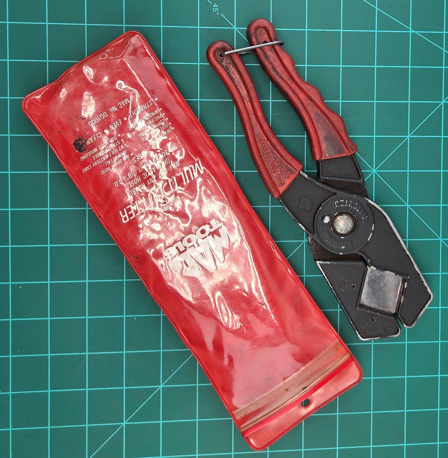 Mac Tools DG1000 Multi Cutter 1-1/8″ Hose Cutting Pliers in POUCH