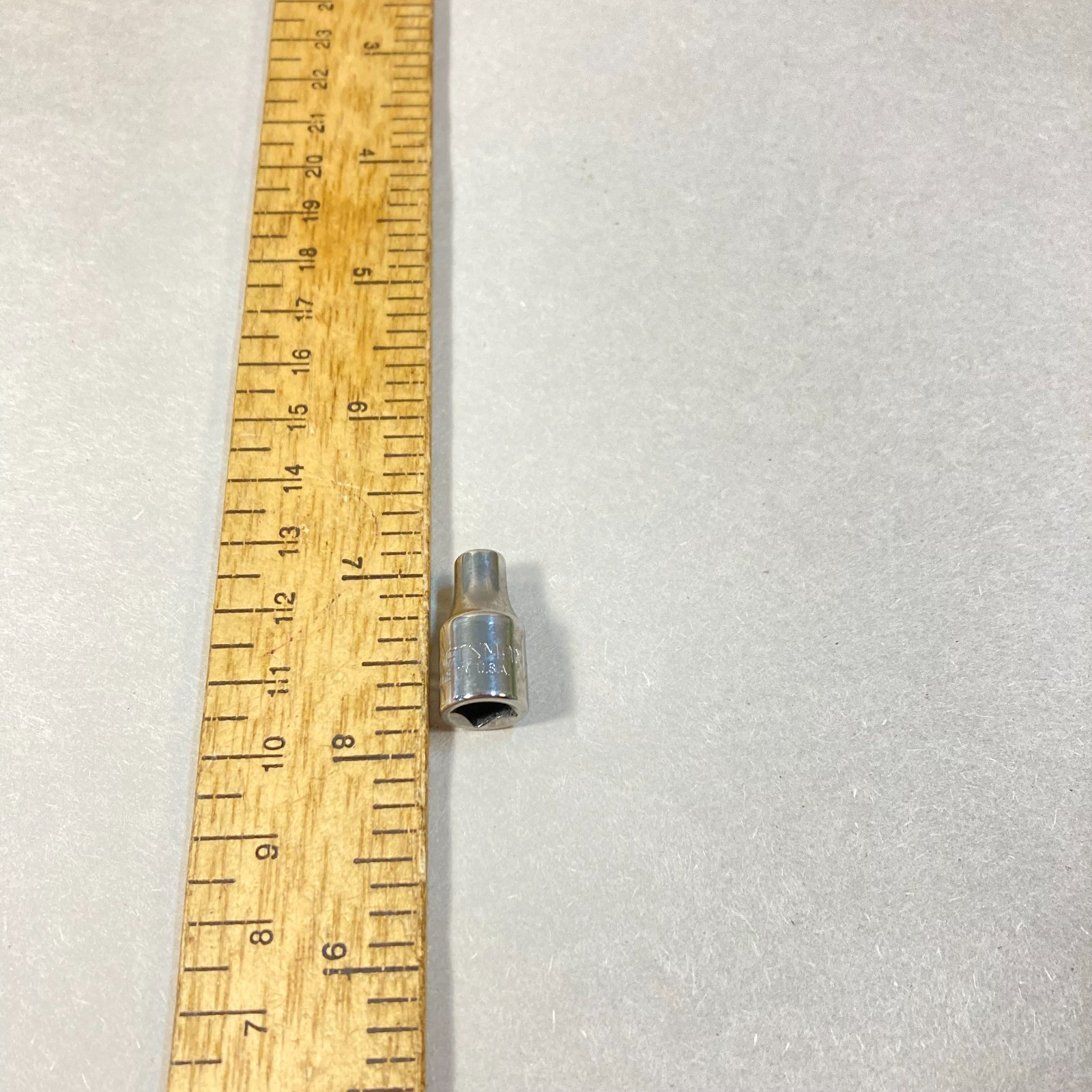Craftsman 5/32″ Socket 1/4″ Drive 6 Point -G- #43481 USA