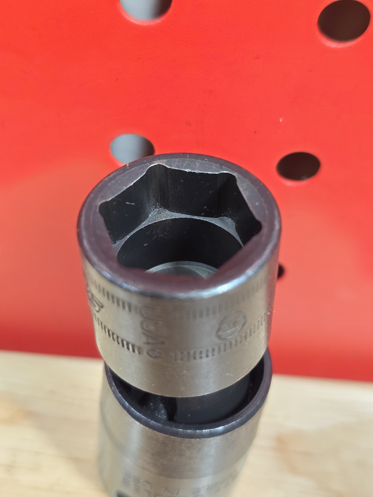 Snap-on Tools NEW IPFM17C 17mm 3/8″ Drive Metric 6-Point Impact Swivel Socket