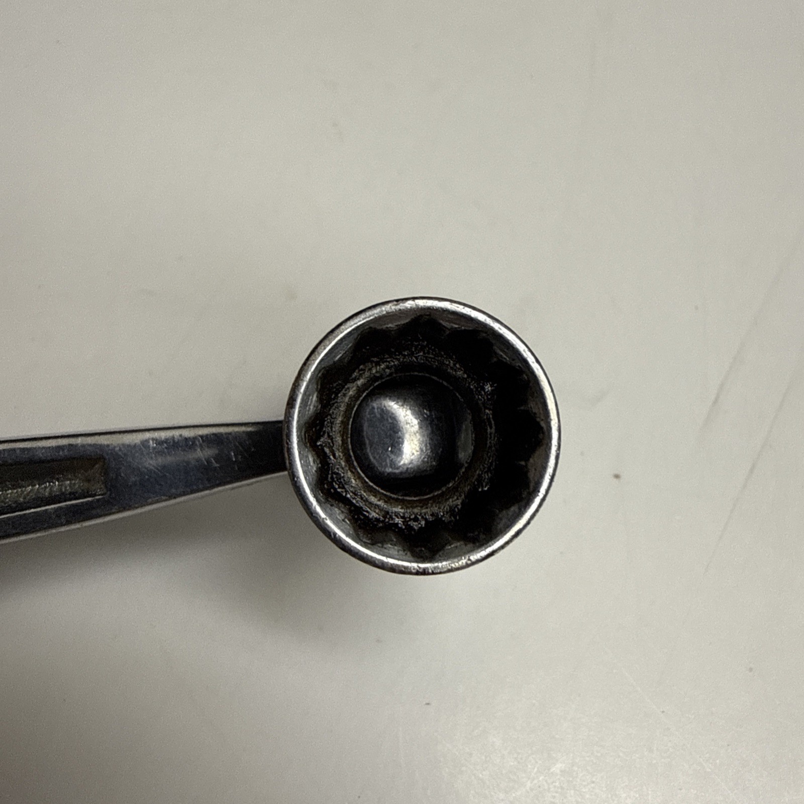 Snap-On FH1618C 12 Pt 1/2» x 9/16» Double Flex Head Socket Wrench 8-1/2» Long