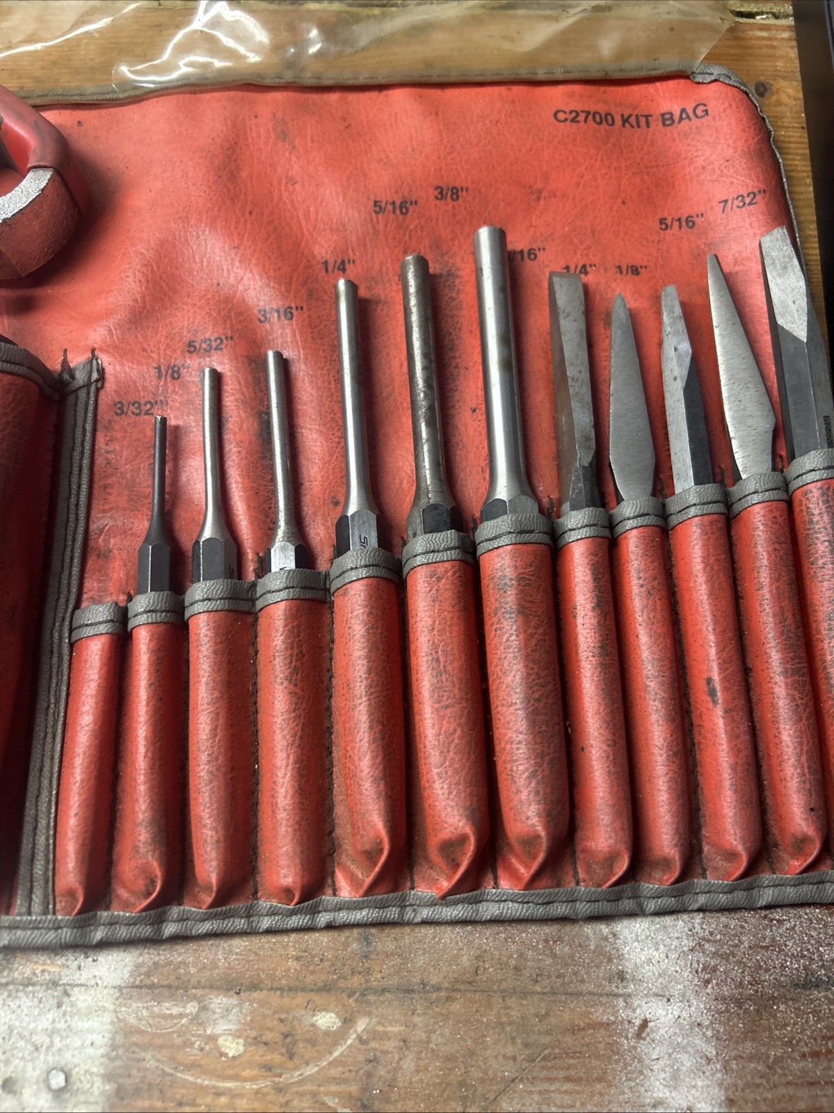 26pcs Snap on Punch and chisel set PCC210AK W/ C2700 kit Bag Missing Pieces