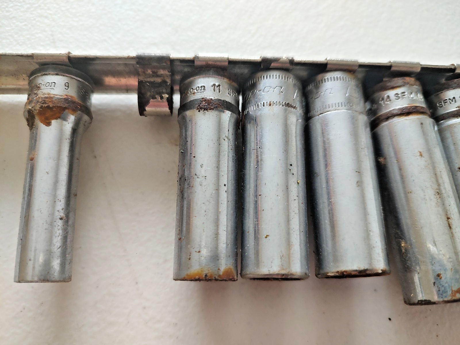 Snap On 3/8″ Drive 12 Point Metric Deep Sockets 9 Pieces w/ Organizer Handle