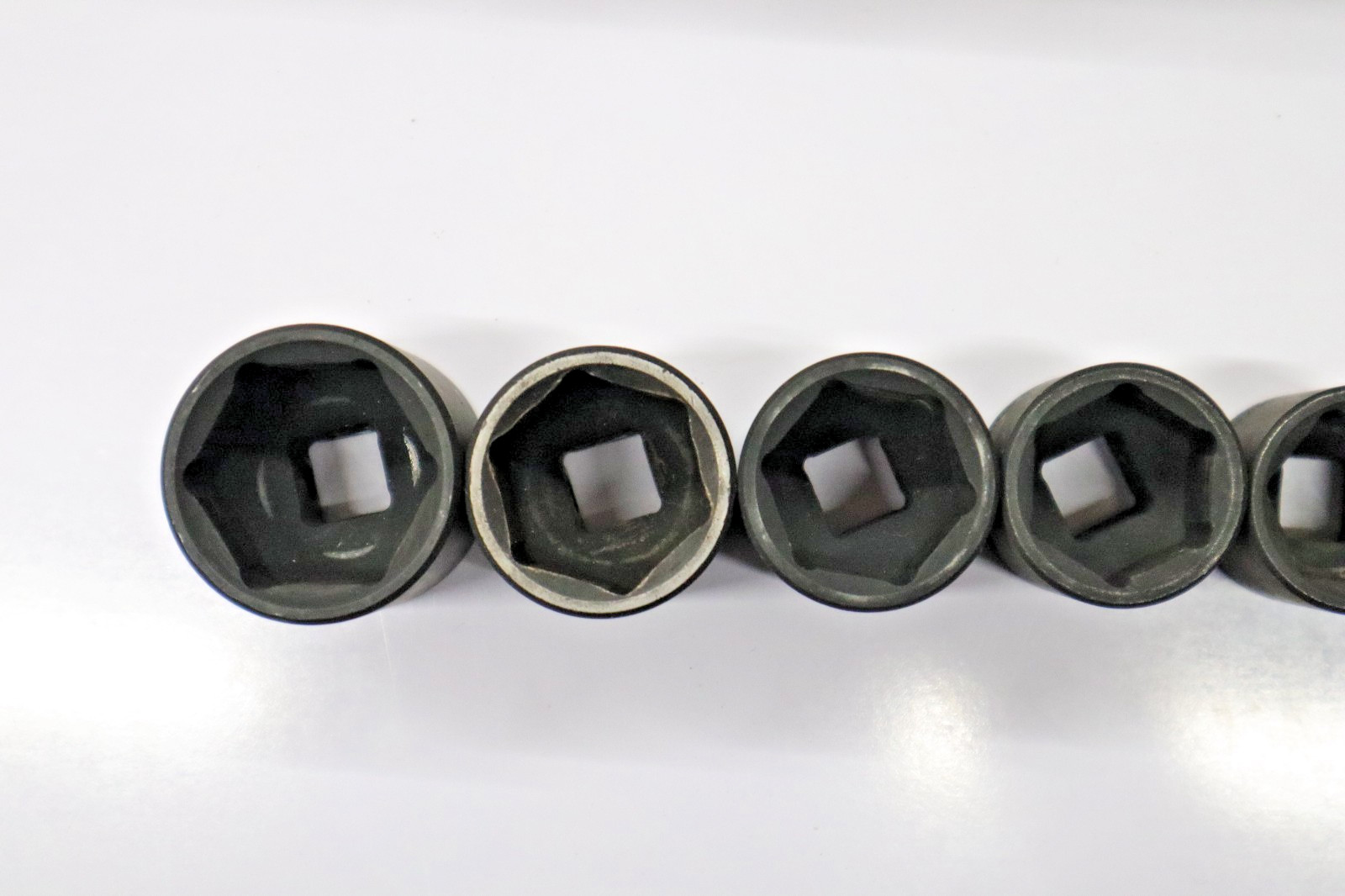 Mixed Lot of 28pc. 1-1/4″ – 1/8″ 6pt Impact Sockets Matco, Kobalt & Blackhawk