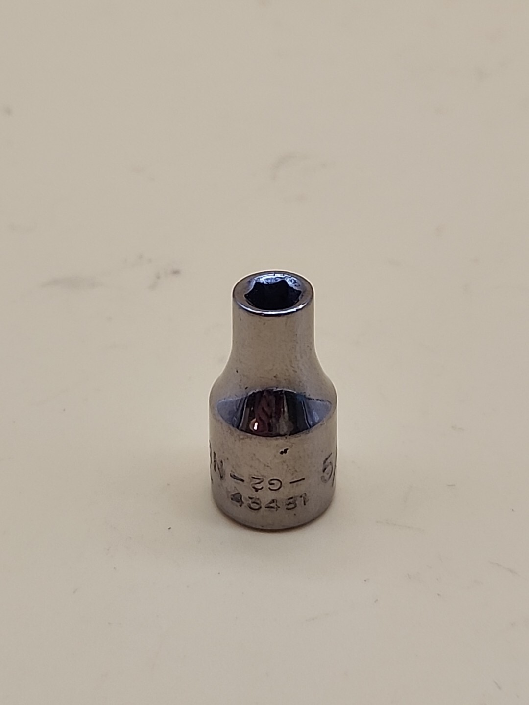 Craftsman Vintage NEW 5/32″ 6 Point 1/4″ Drive Shallow Socket G2-43481 USA