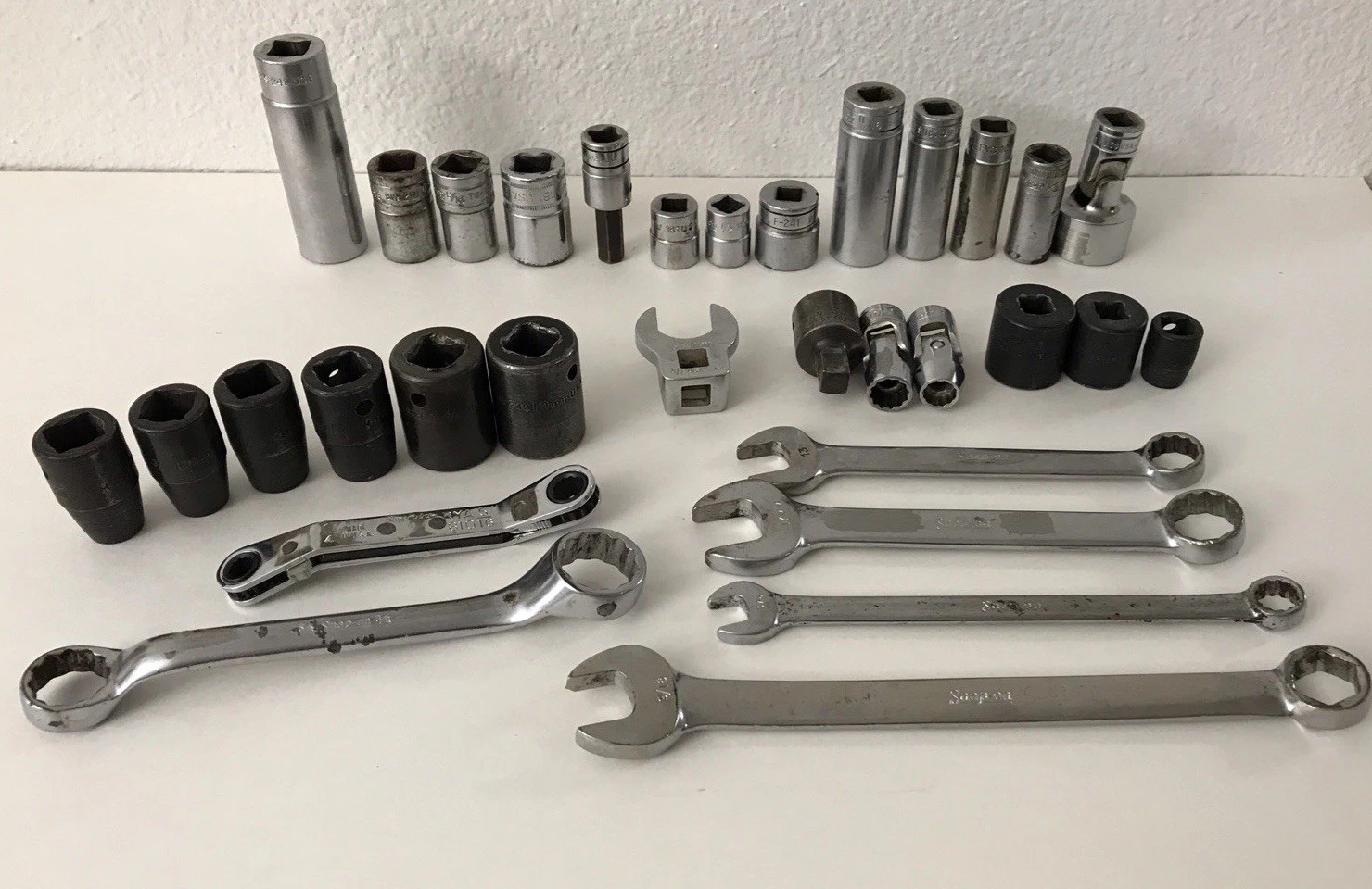 SNAP ON TOOLS- Lot Of 32 PCs Various Impact Swivel Sockets Wrenches