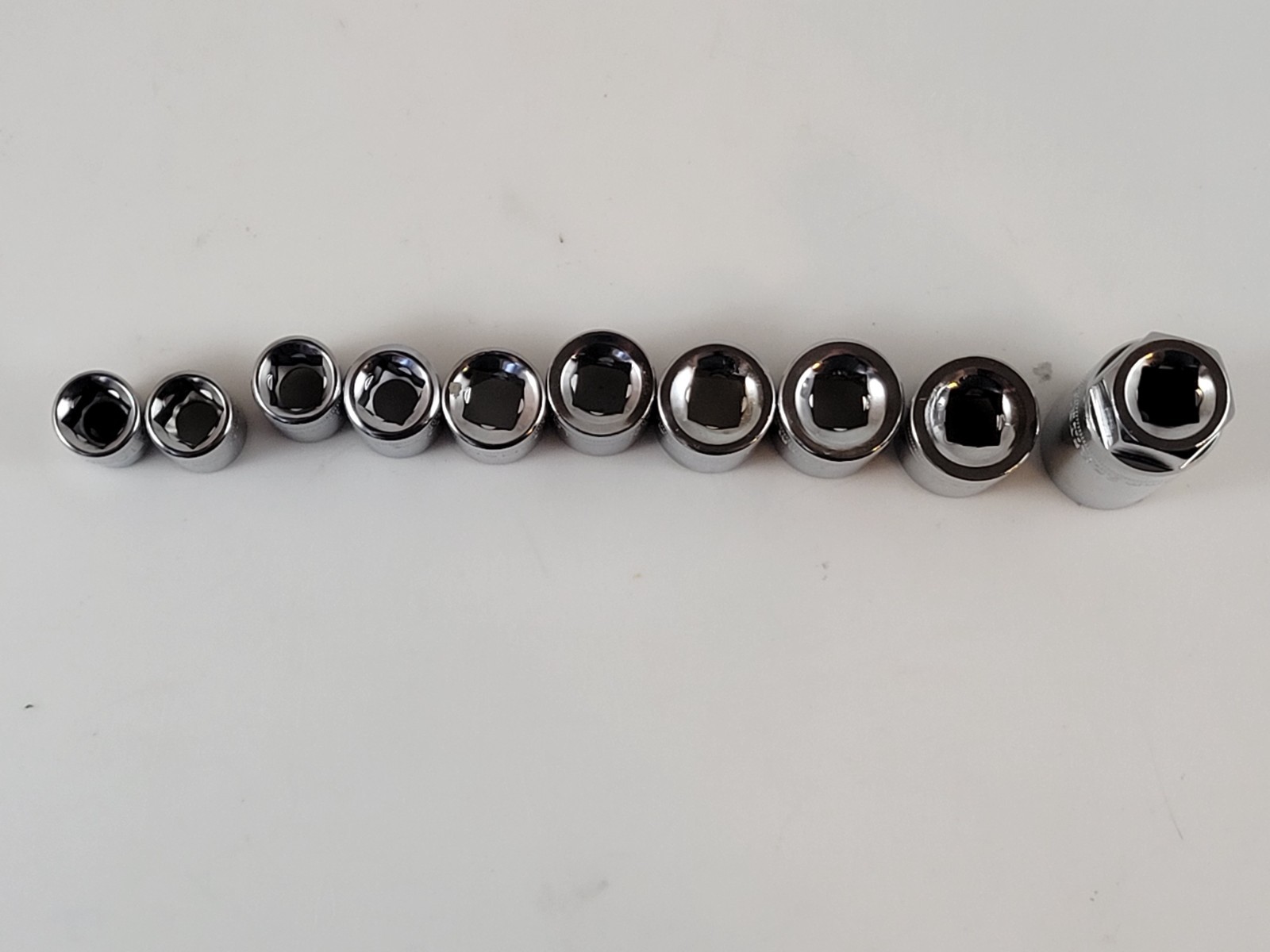 Craftsman S-AF 3/8 Dr. Metric 10 Sockets 10,11,12,13,14,15,16,17,18mm – 6 point