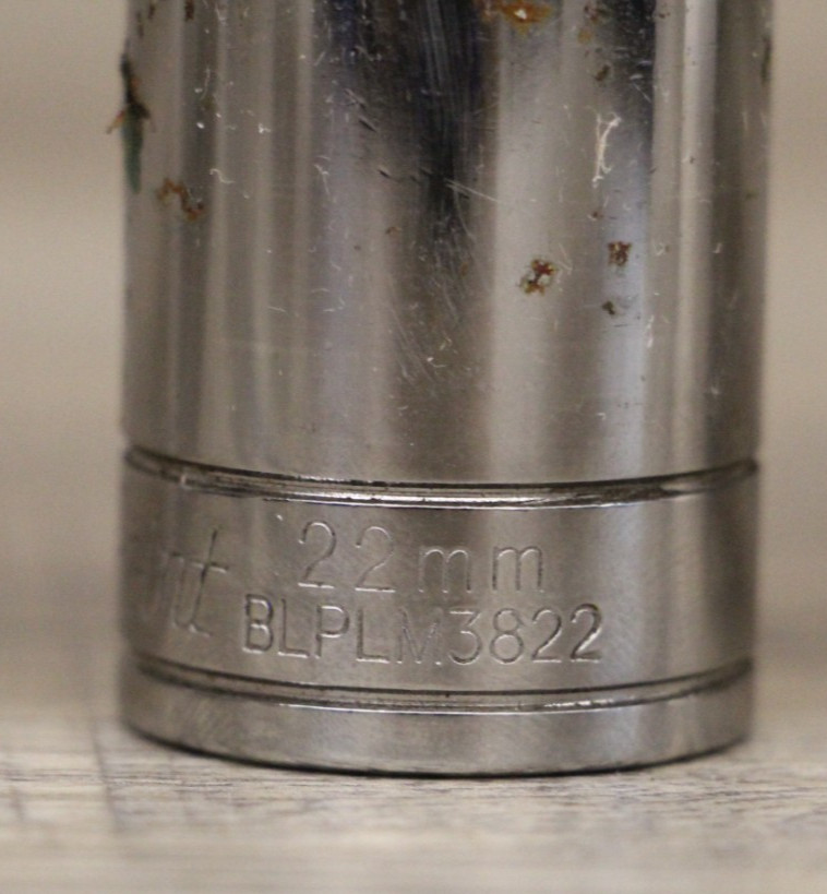 Blue Point Tools BLPLM3822 22mm Metric Deep Socket 3/8″ Drive 12 Point Chrome