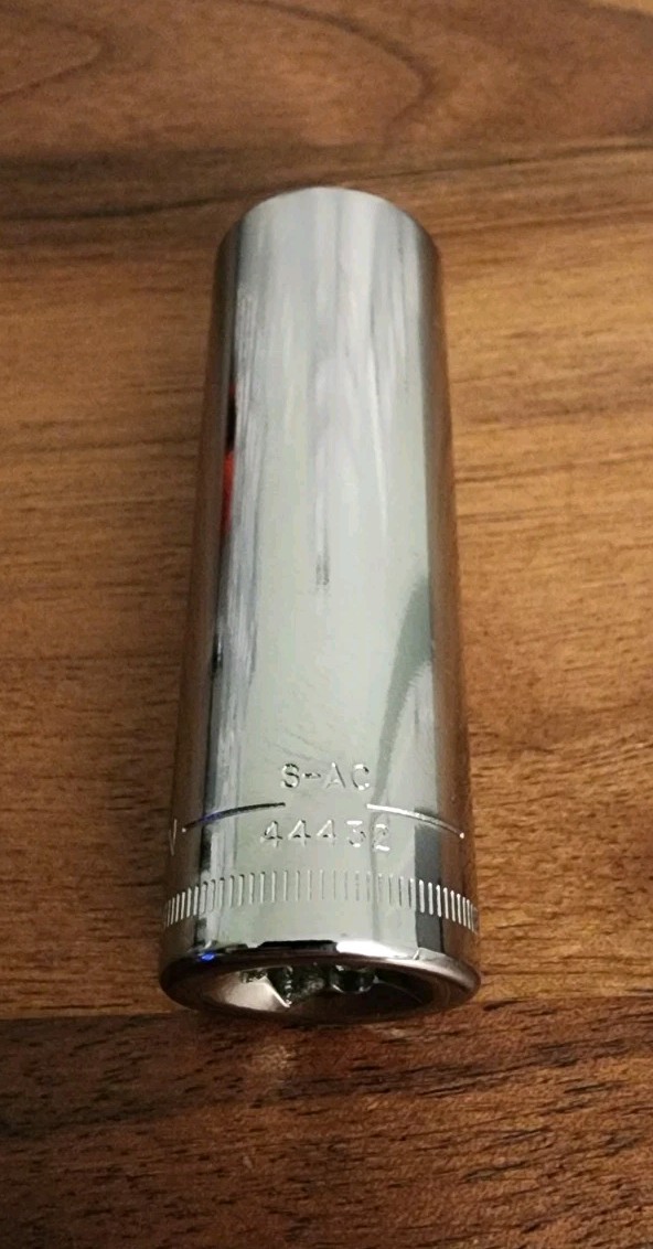 Craftsman 15mm Deep Well Socket 6 Point 3/8 Drive S-AC 44432