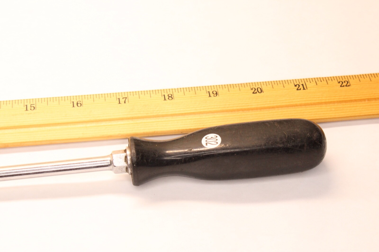 Unbranded 5/16″ x 15-1/2″ Long Shaft Flat/Slotted Hard Black Handle Screwdriver