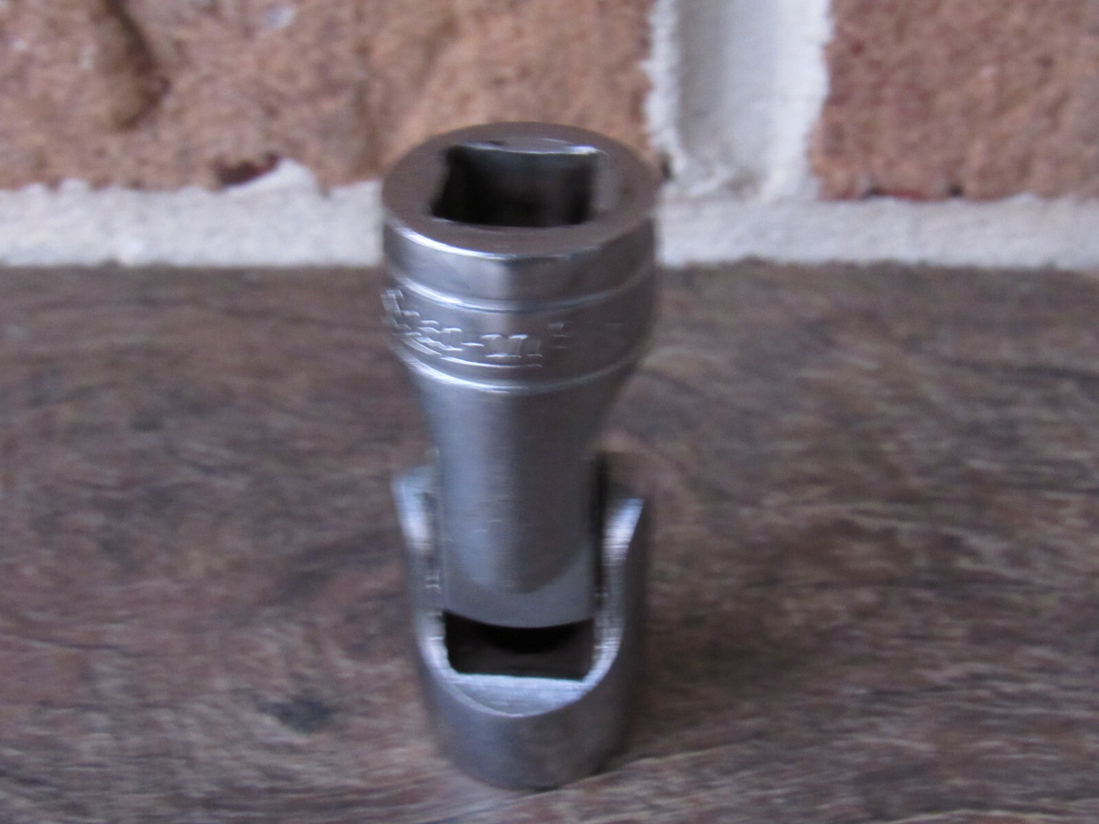 SNAP ON SU18 1/2″ DRIVE 9/16″ 6 PT SAE UNIVERSAL FLEX SWIVEL SOCKET UNDERLINE SU