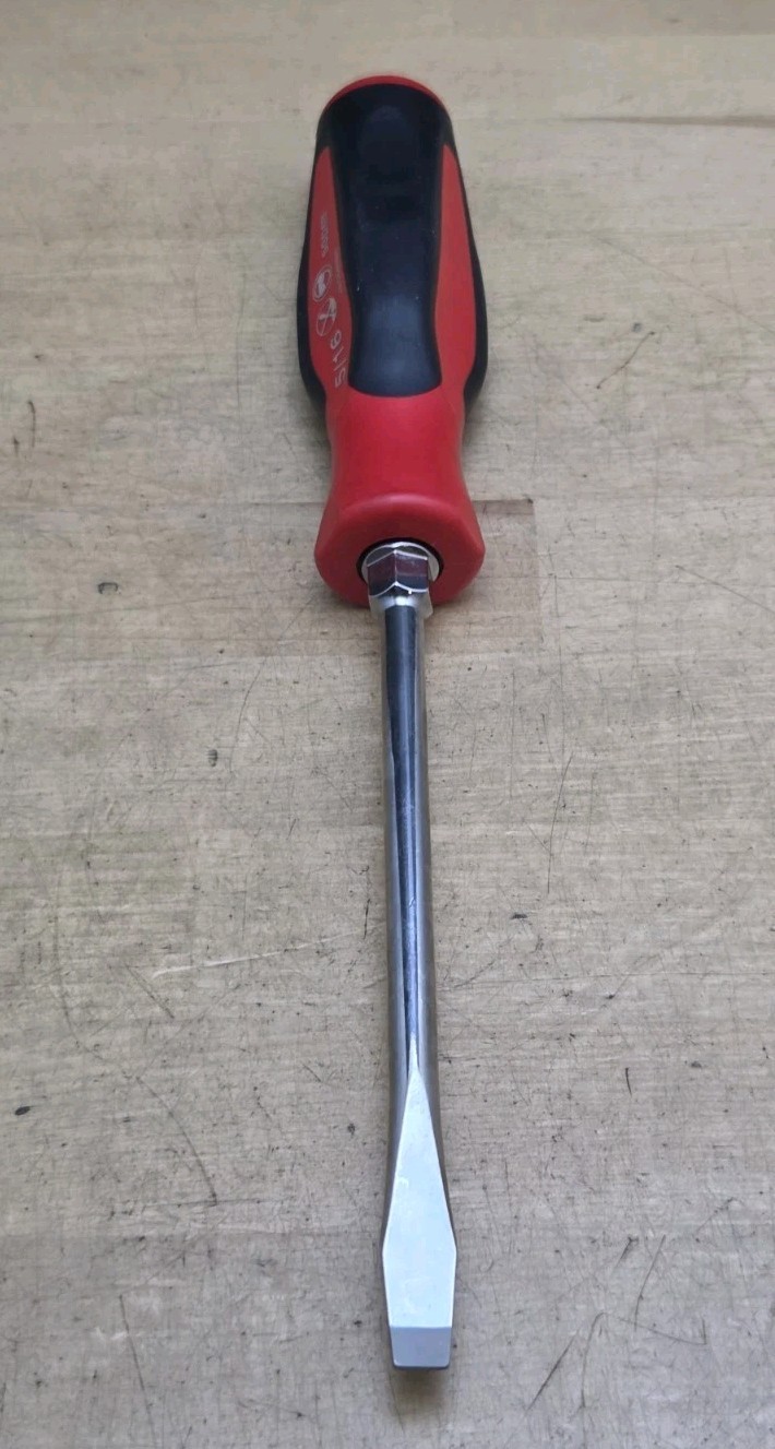 New Snap On SGD6B – 5/16″ Wide Flat Tip X 6″ Long Blade Soft Grip Screwdriver