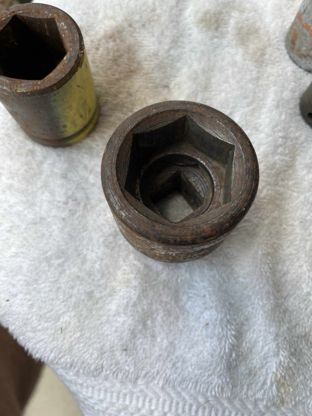3/4 Drive-1”- (2) 1 “1/8-(1)1 “7/16 & 5/8 Drive Snap on 1”1/2 & 1/2to3/4Adapters