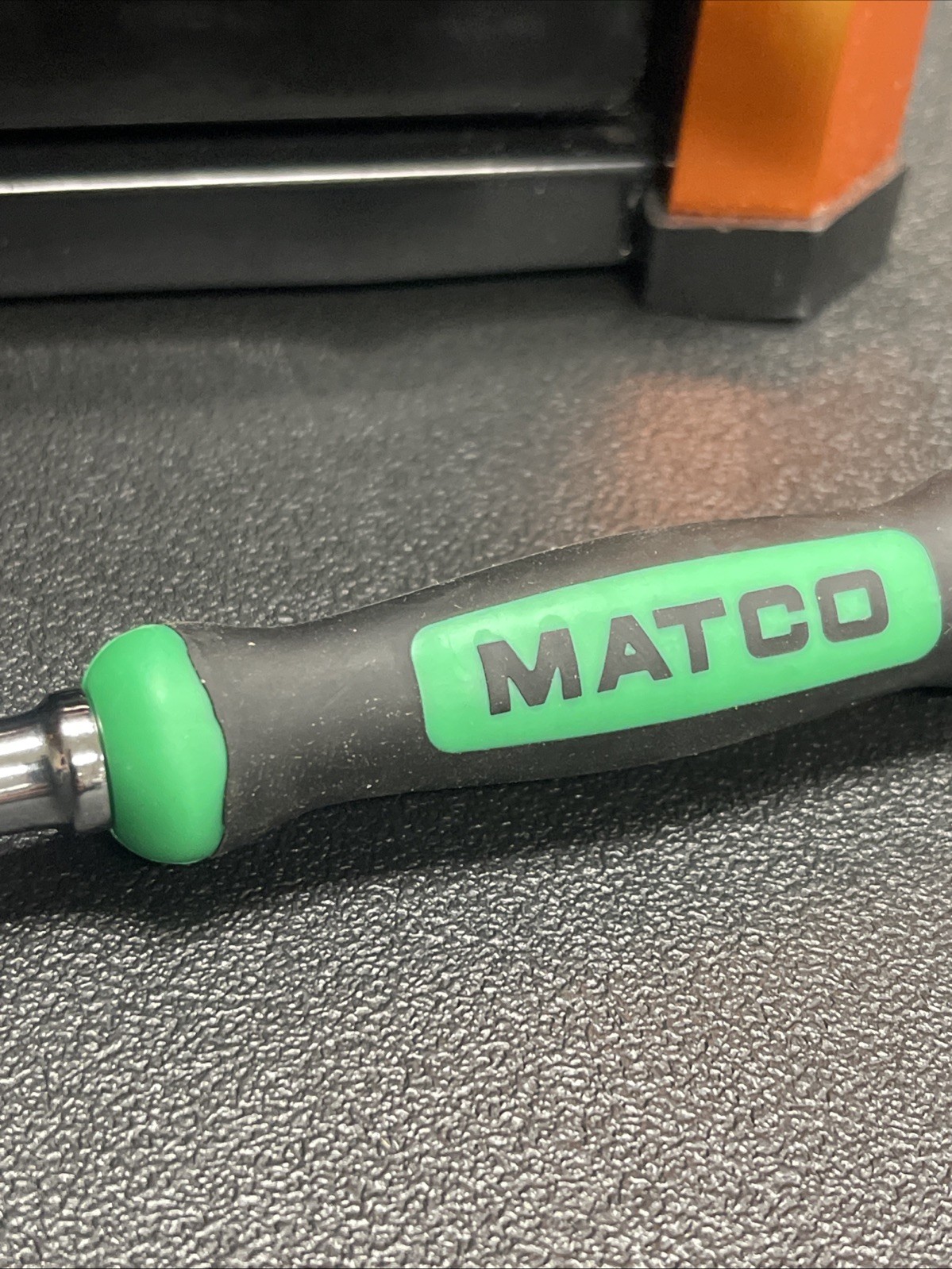 NEW! Matco 1/4″ DRIVE 13-3/4″ 88 TOOTH FLEX RATCHET ERGO HANDLE GREEN AFR128LFG
