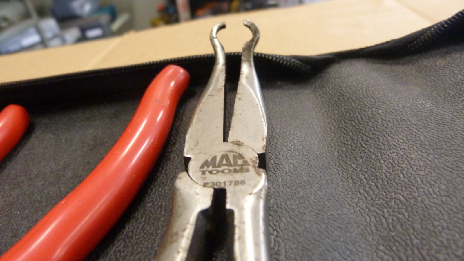 Mac Tools 9Pc Combination Pliers Set WITH CASE.
