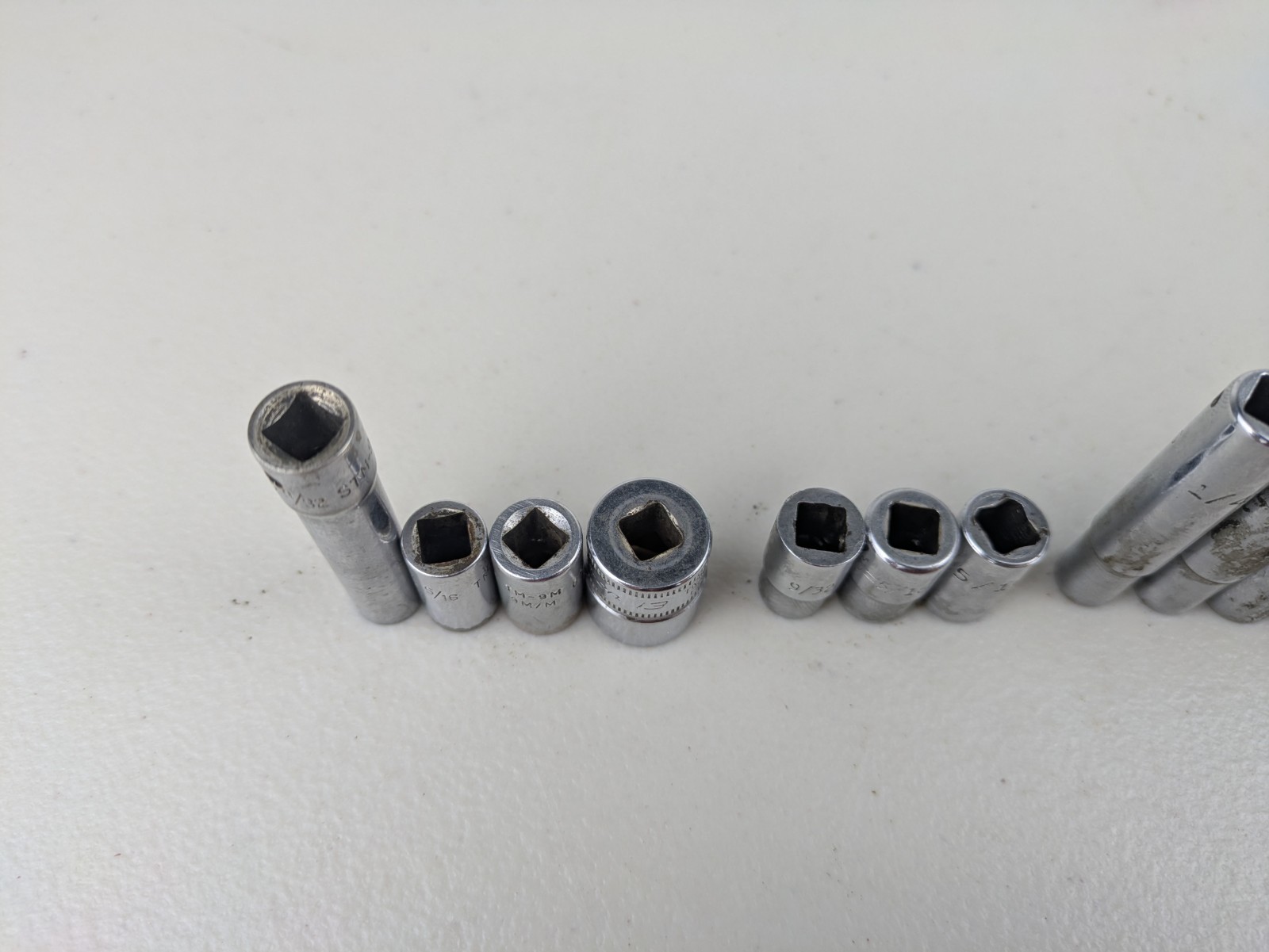 Assortment of 14 Snap On And Mac Sockets 1/4″ Drive 12 point 6 Point Used