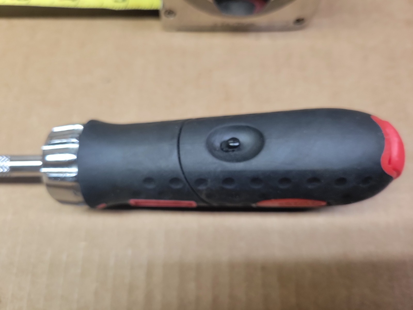 Black Hawk Pistol Grip Ratcheting Magnetic Tip Screwdriver w/ 6 bits No 9000R-2
