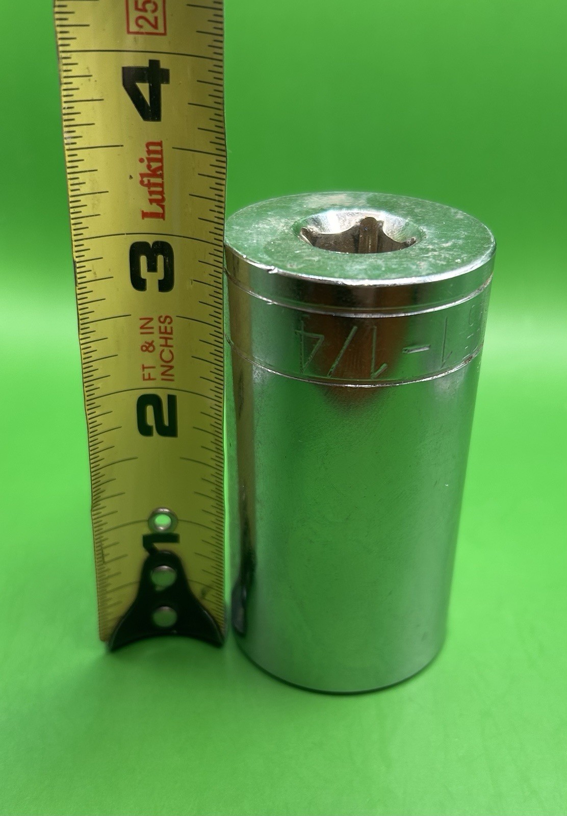 Vintage GM Performance Parts 37240 Deep Socket 1-1/4″ 1/2″ Drive 6-Point Chrome