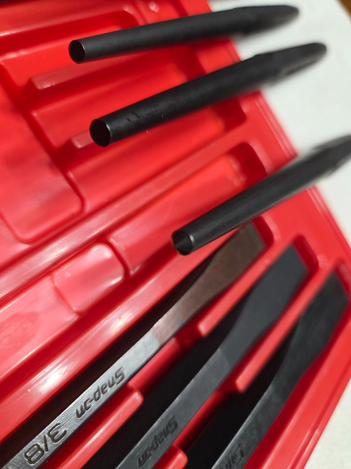 SNAP ON 11 Piece Punch and Chisel Set w/ Plastic Tray. PPC710BK NEW. Missing 1