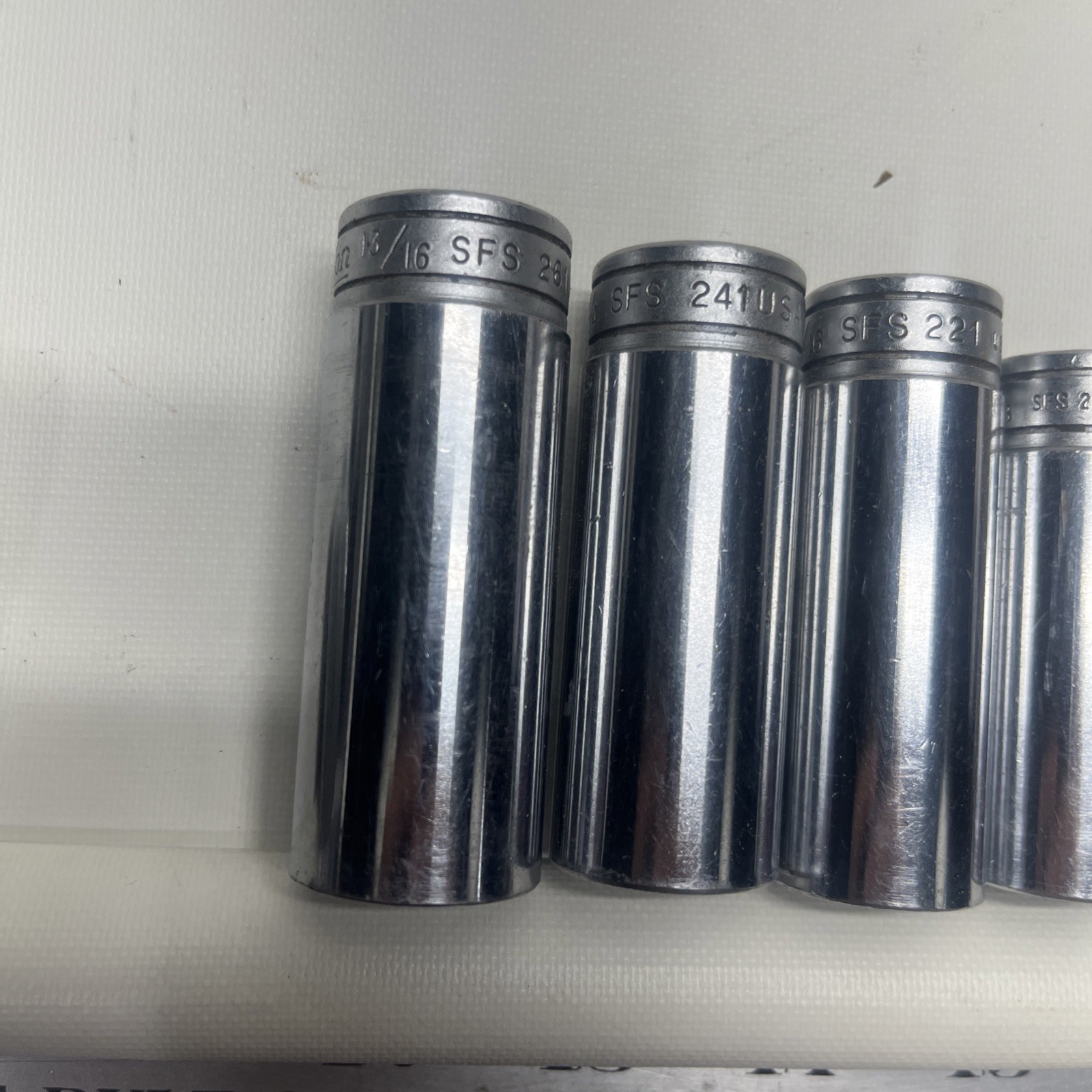 Snap-on 10-Piece 3/8″ Drive 6-Point Deep Chrome SAE Socket Set 1/4-13/16”211SFSY