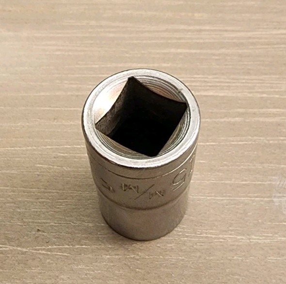 Craftsman 15mm Socket 12 Point 1/2″ Drive VV 44236 (No Knurl M/M)