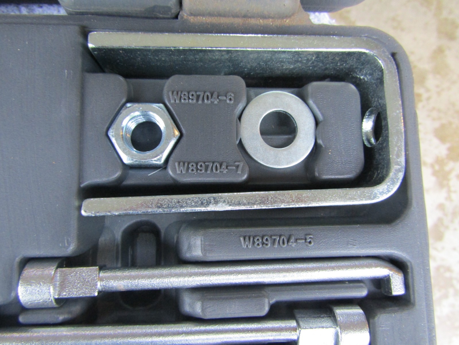 Performance Tech Steering Wheel Remover and Lock Plate Compressor W89704