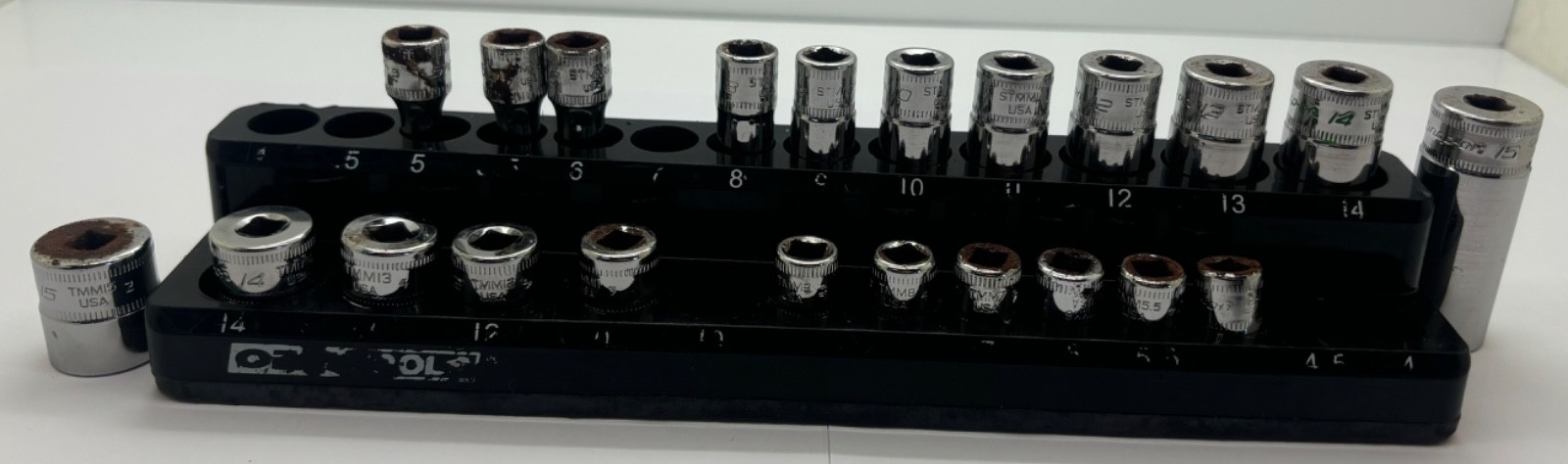 Snap On 112STMMY & 112TMMY 1/4″ Dr- 22pc deep/shallow sockets