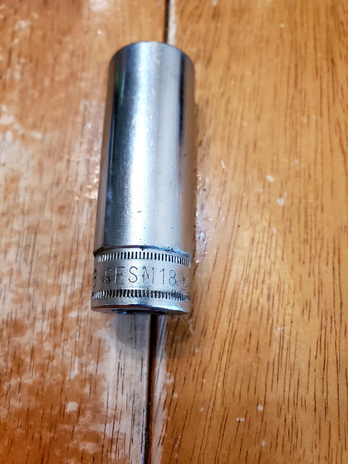 Snap On 3/8 Drive 18MM 6PT Deep Socket SFSM18