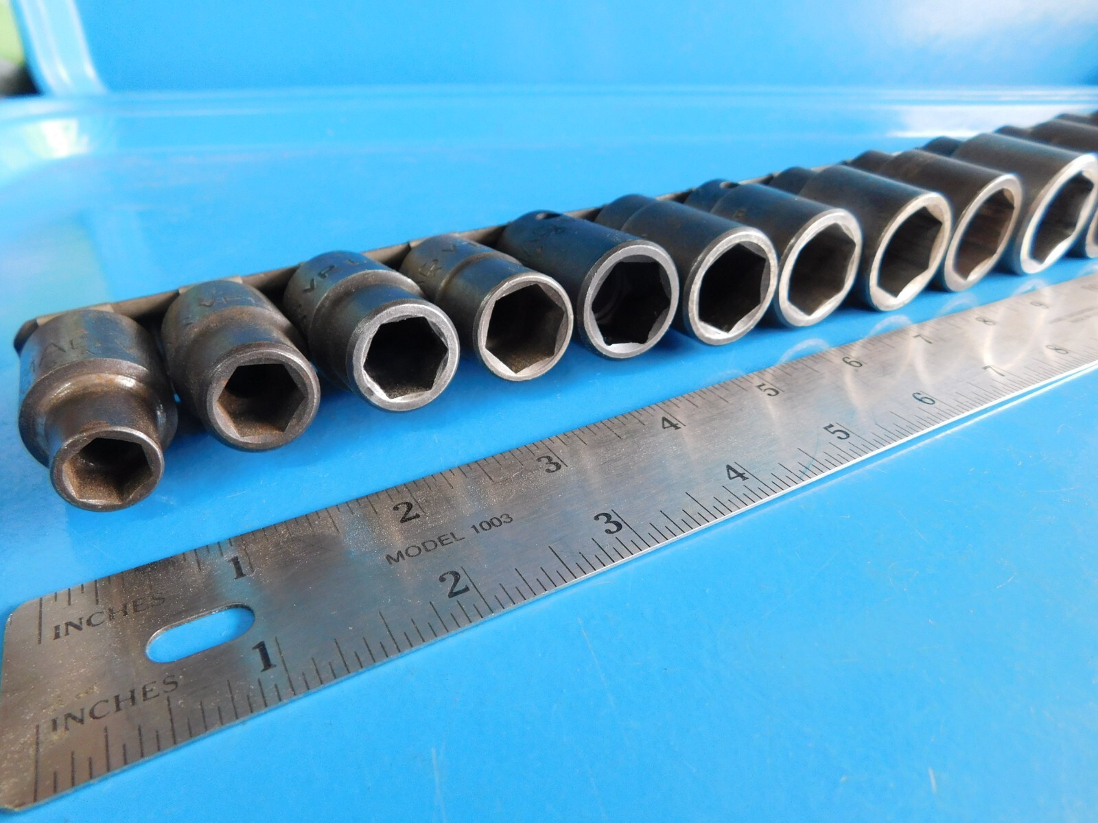 USED, MAC 1/2 IN. DR. SHORT SOCKETS (3/8 THRU 1-1/16 IN.) & 1-3/16, 1-1/2 IN