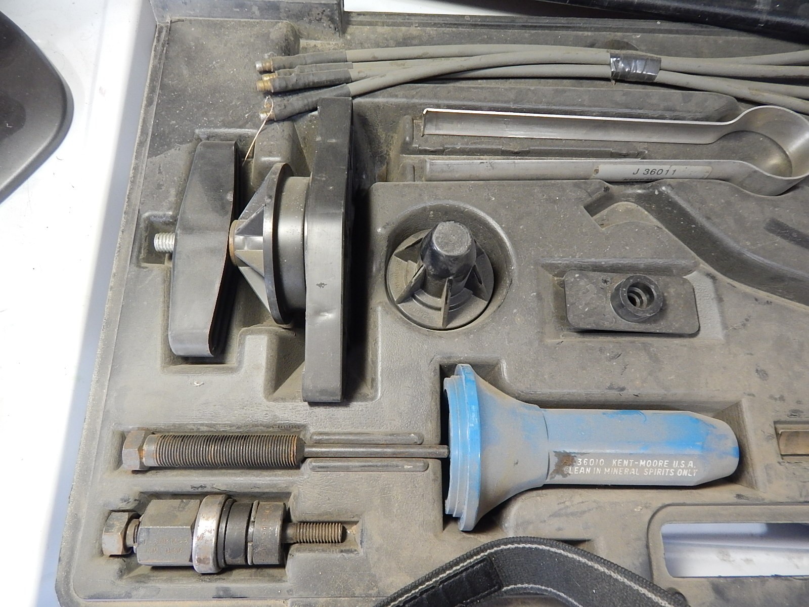J-36999-2 Kent-Moore QUAD 4 DOHC Engine Service Tool Set Service Kit Valves Seal