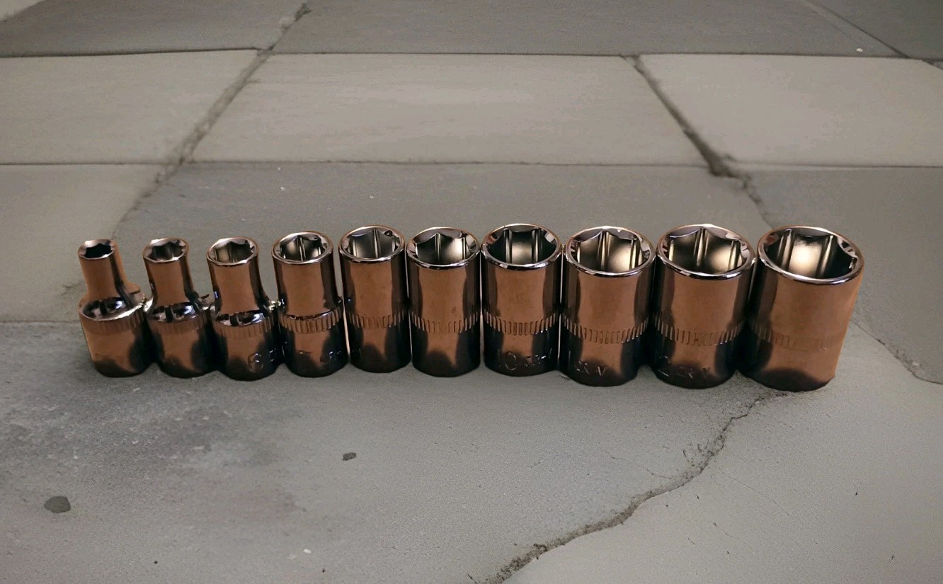 CHANNELLOCK 10 Piece SAE and METRIC 6 Point Standard Socket Set For 1/4″ Drive