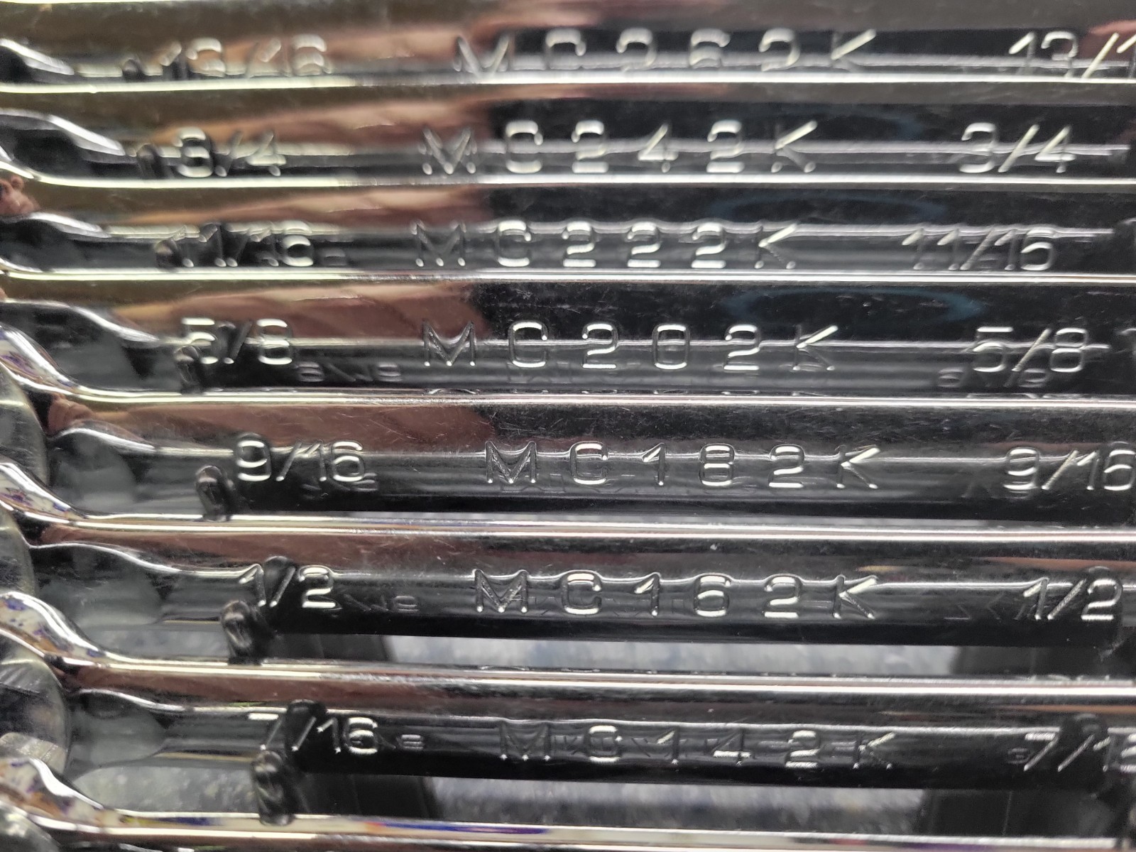 Matco 13-Piece SAE 12-Point Combination Wrench Lot 1/4 – 15/16″