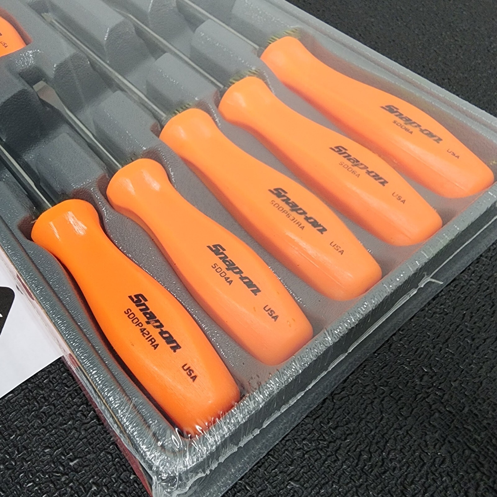 Snap-on Tools USA NEW 7pc ORANGE Hard Grip Combination Screwdriver Set SDDX70AO