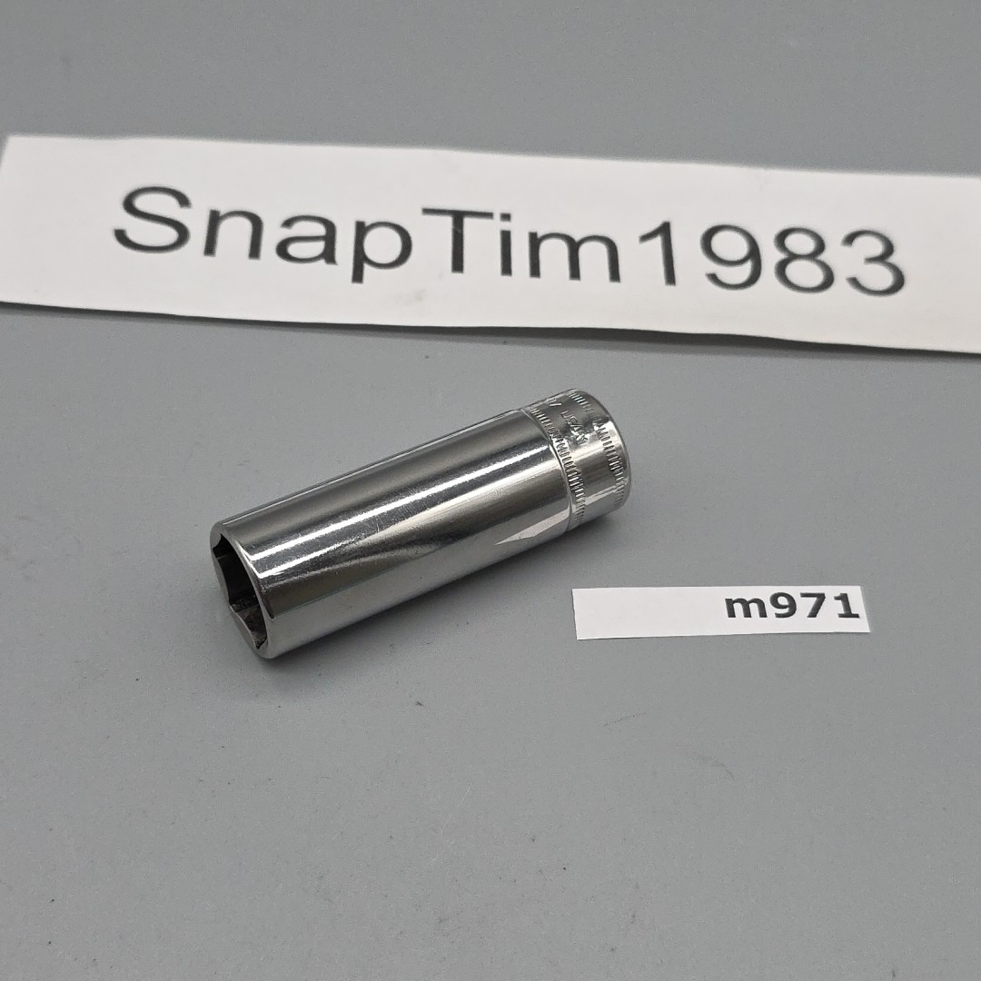 Snap On Tools 3/8” Drive 6 Point 17mm Metric Deep Socket SFSM17 USA