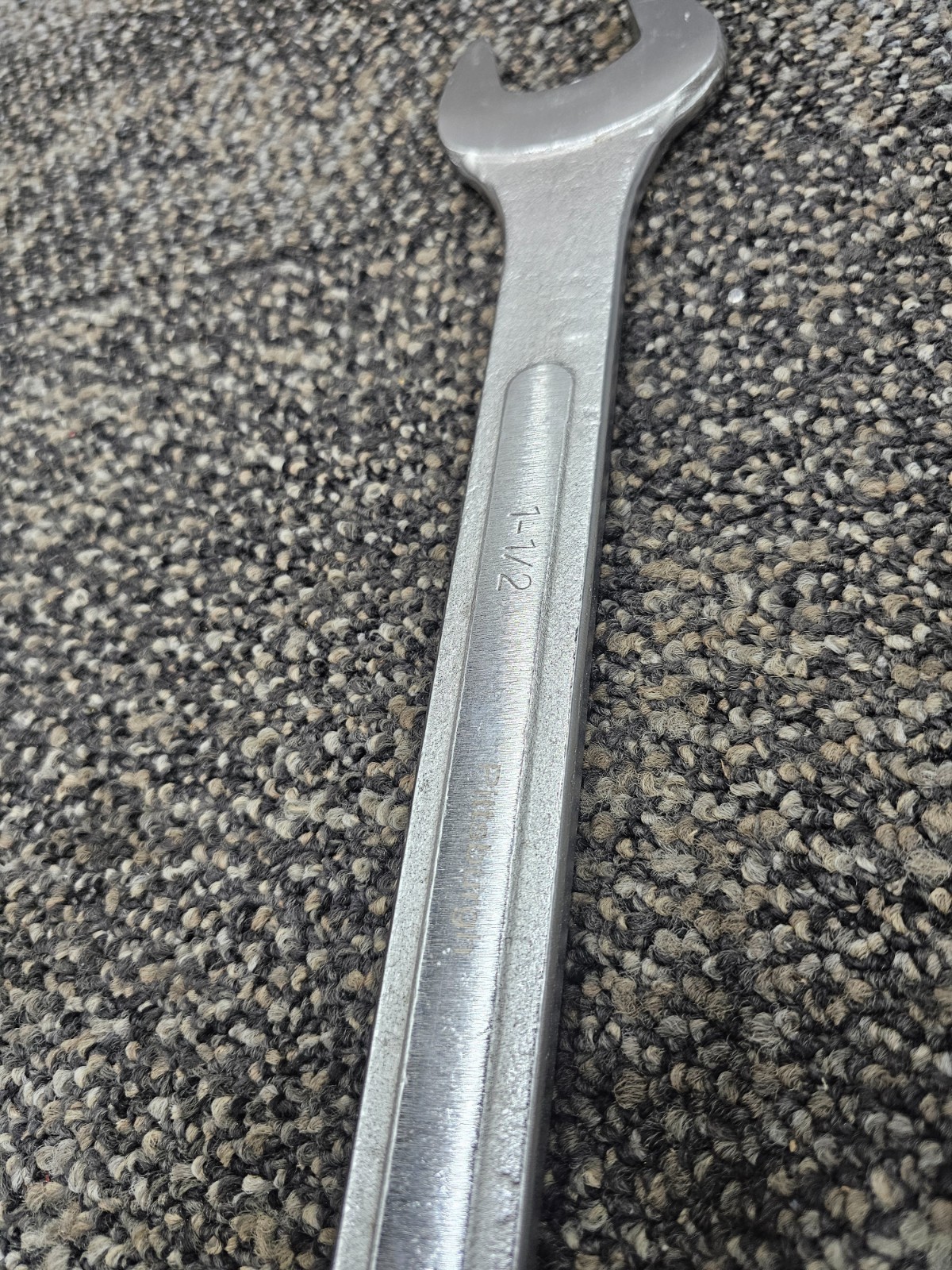 Pittsburgh 1-1/2 Inch Jumbo Combination Wrench Raised Panel Steel Tool 18 Inch