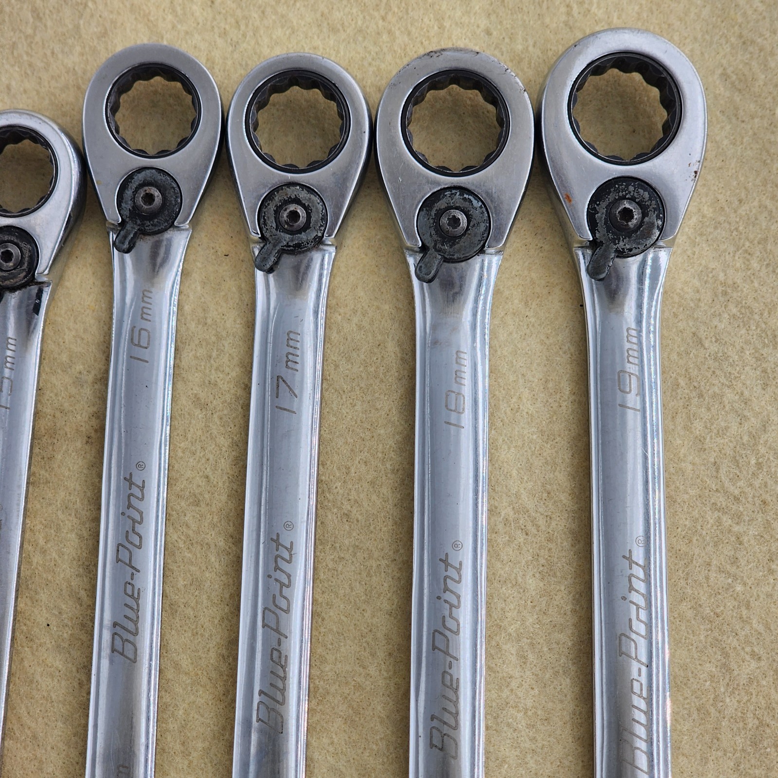Blue-Point 12 Pc Metric Reversible Ratcheting Combination Wrench Set 8mm-19mm Sn