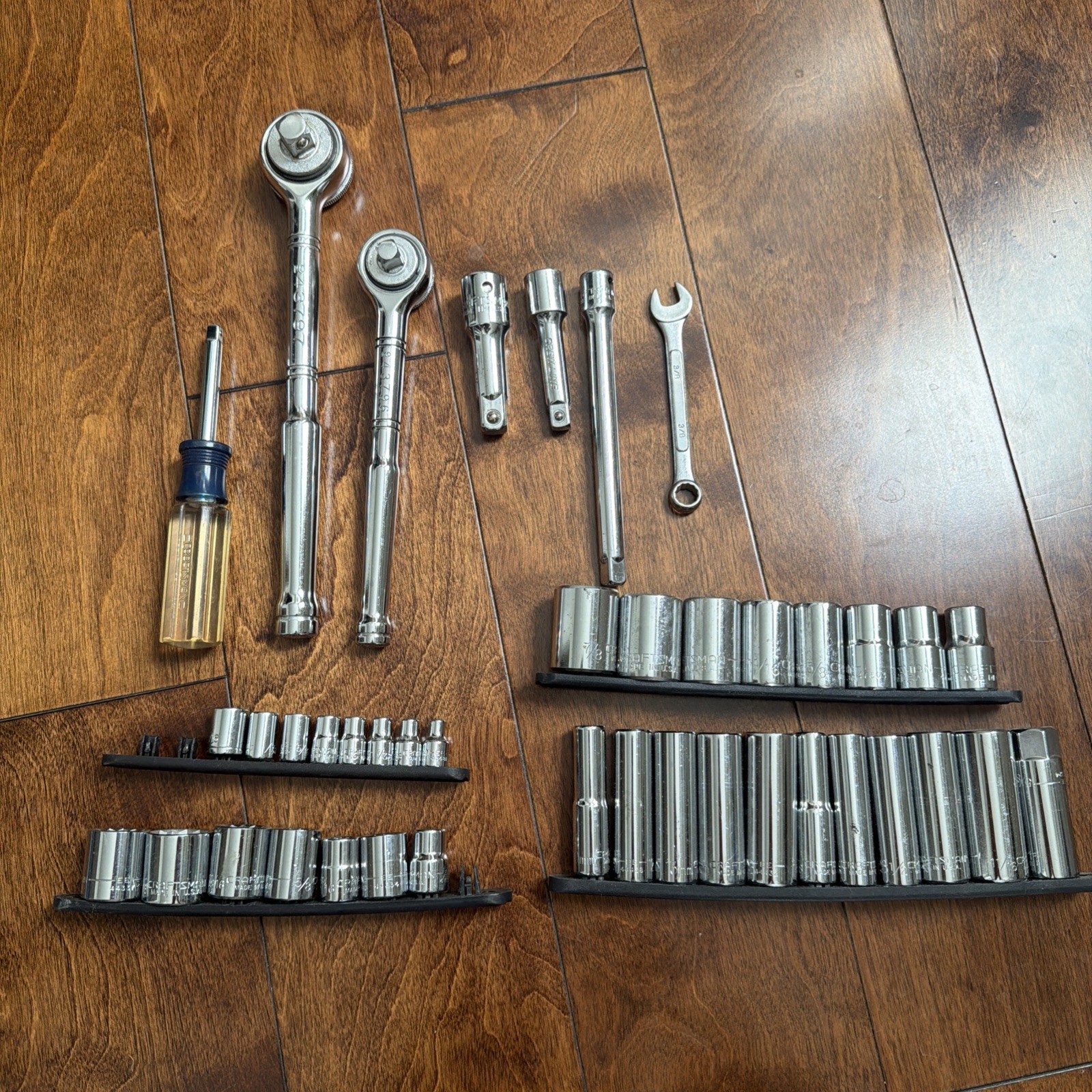 Vintage Sears Craftsman Mechanics Tool Socket Set SAE/Metric Zippered Case