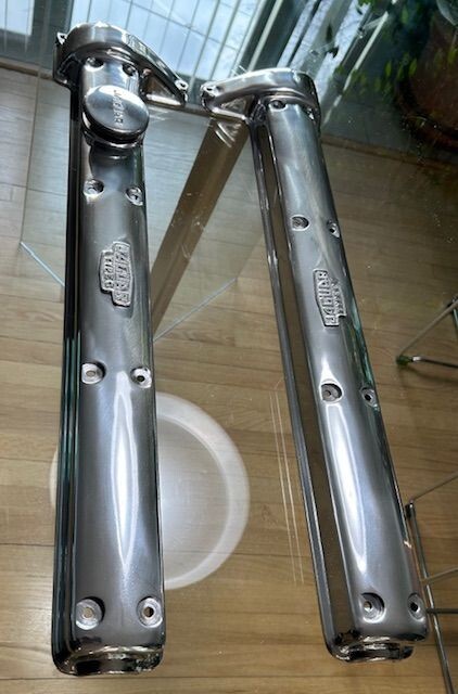 Jaguar XK120 C Type – Valve Covers with C Type Badges & Polished Oil Filler Cap