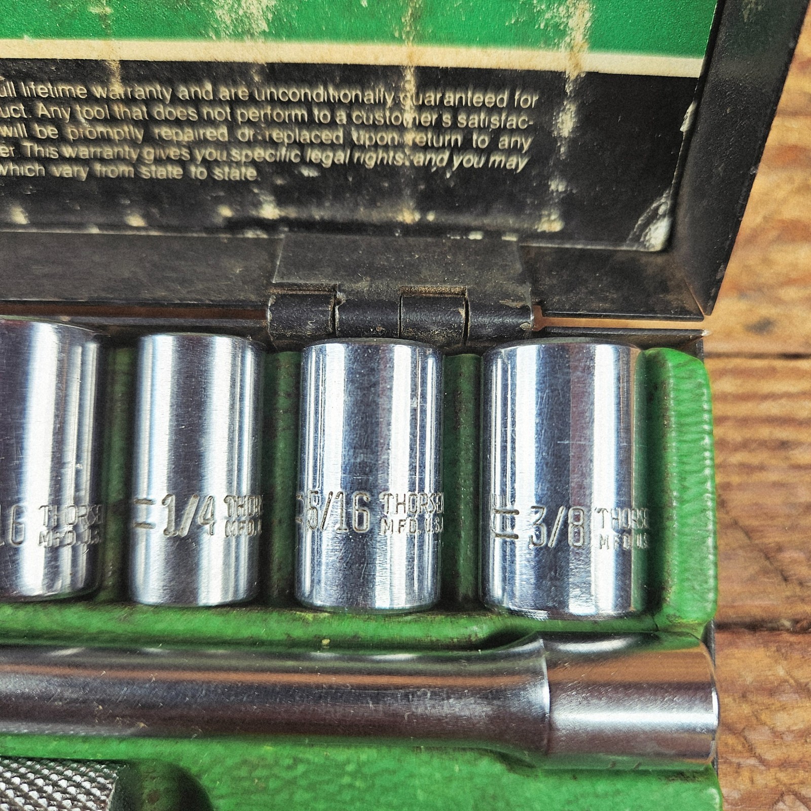 Made in USA Thorsen 1/4″ Drive 16 Piece 77MC Ratchet Socket Set in Metal Box