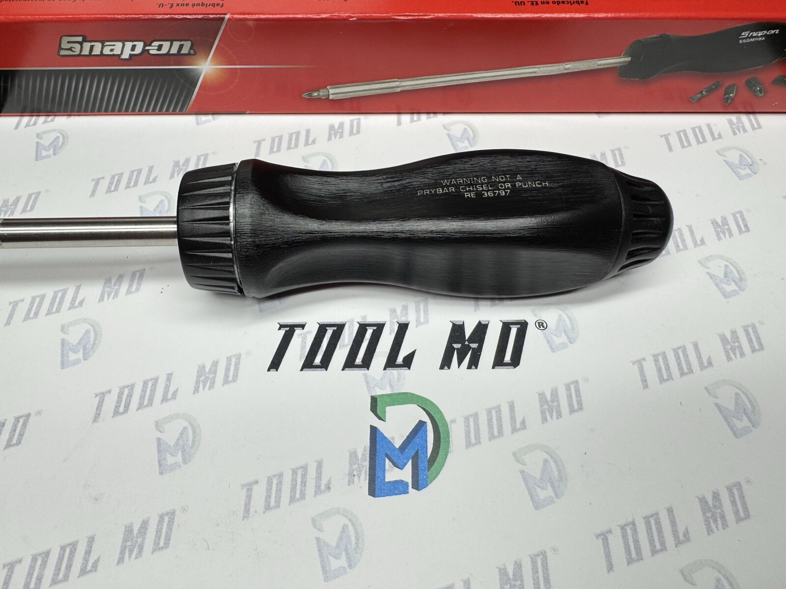 Snap-on Tools USA NEW BLACK Hard Grip 8″ Shaft Ratcheting Screwdriver SSDMR8A