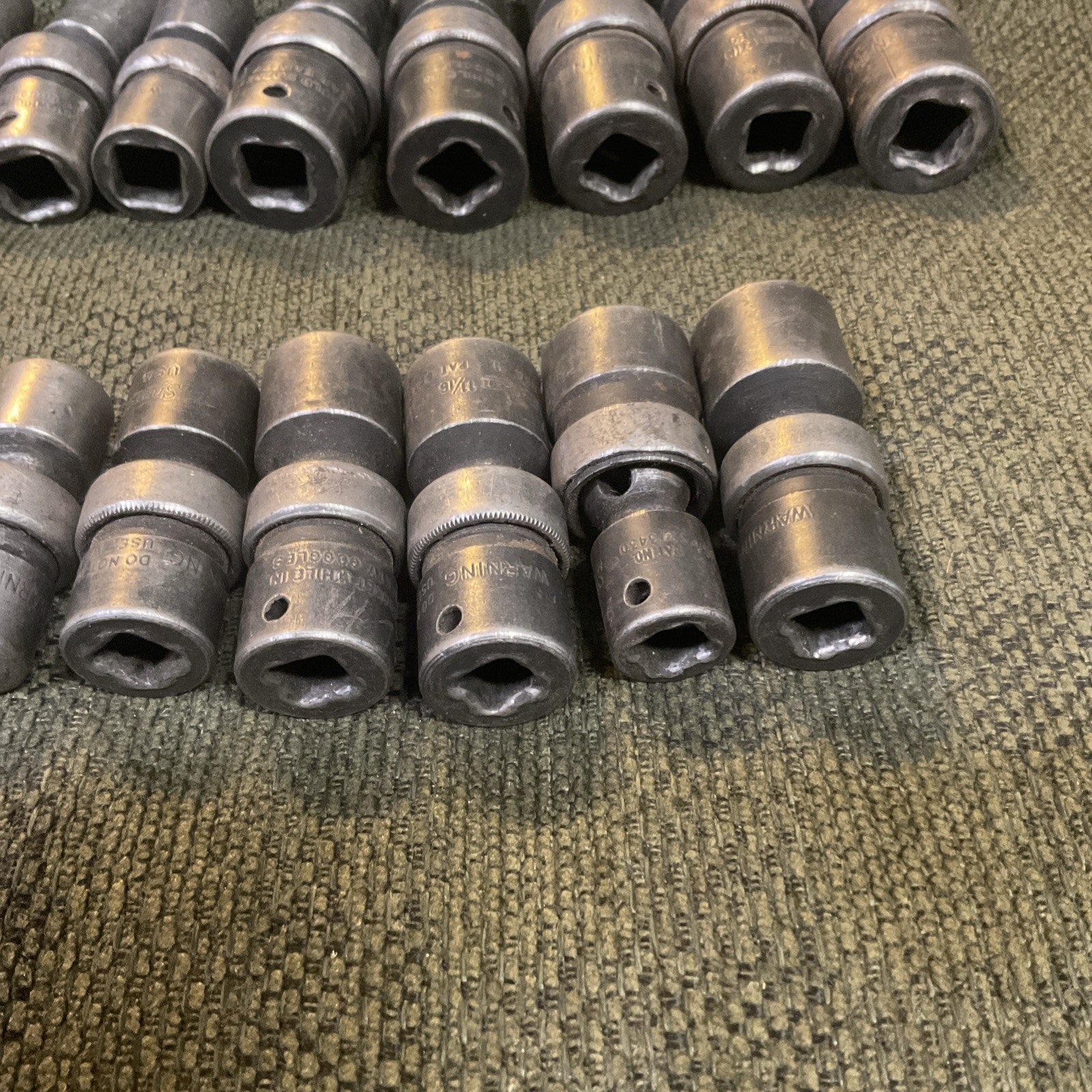 15 pc 1/2″ Drive & 3/8” Drive 6-Point Flank Drive Impact Swivel Socket