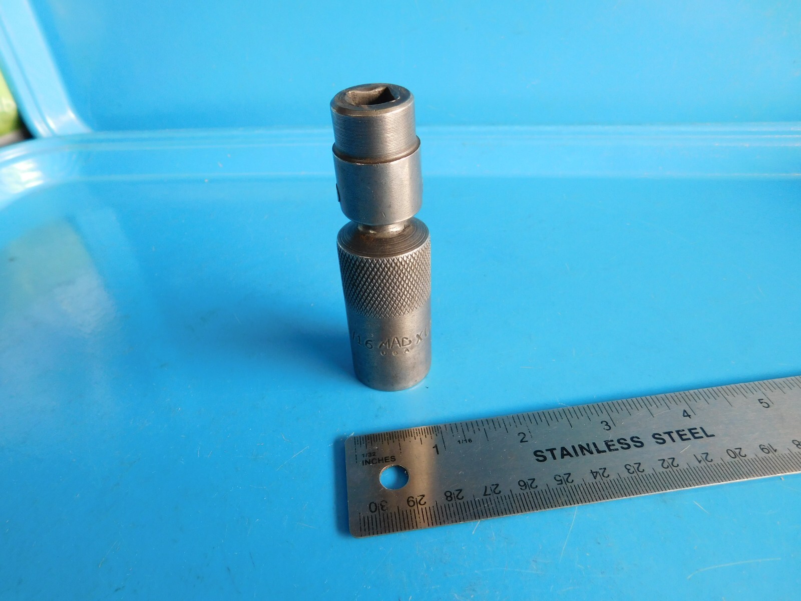 USED, MAC TOOLS ( 13/16 IN.) SWIVEL SPARK PLUG SOCKET, PART #XUP266DP USA