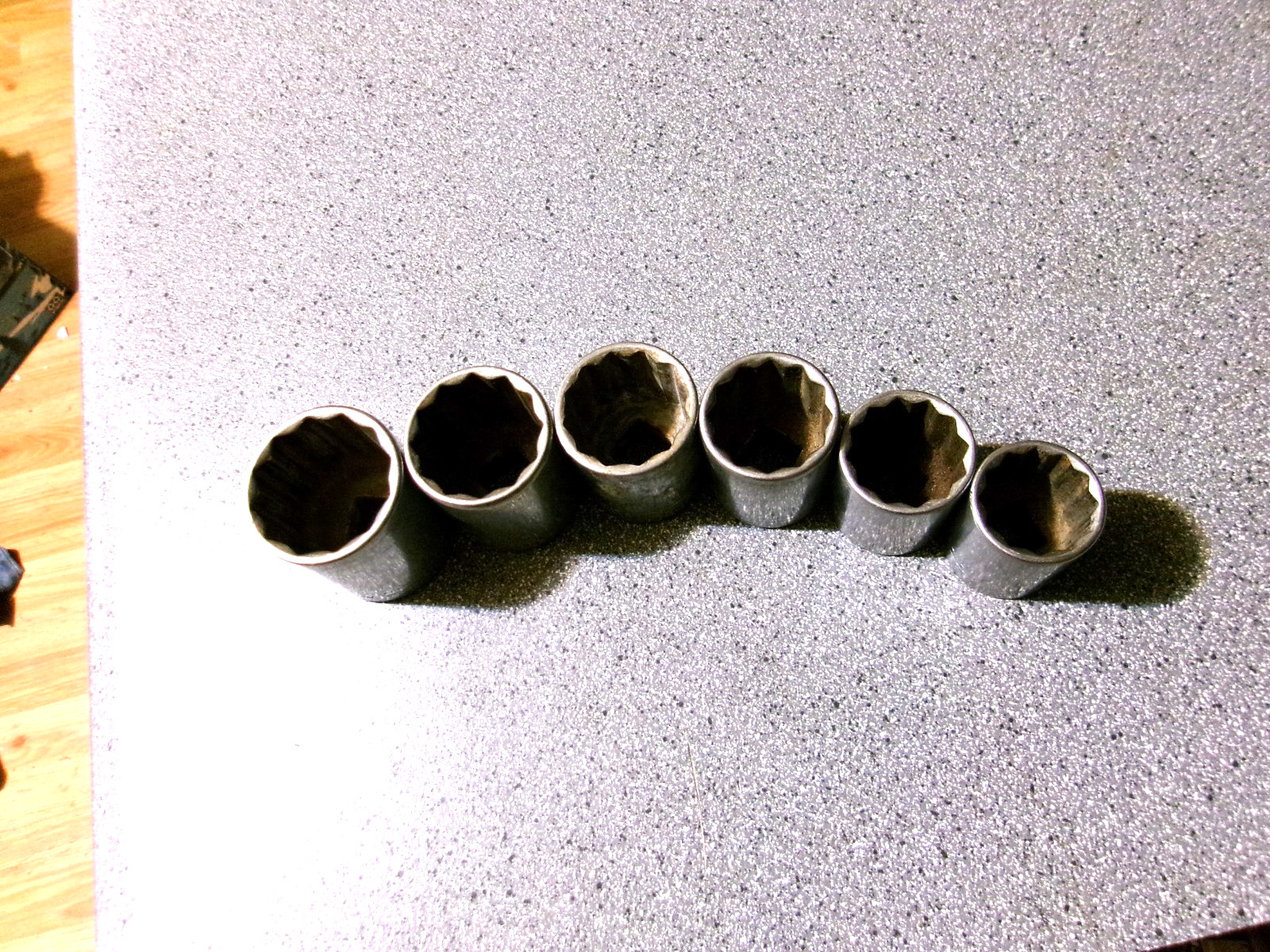 6 – Craftsman-V- 1/2″ dr. sockets 1-1/4, 1-1/8, 1-1/16, 1, 15/16, 7/8, 12pt gh0