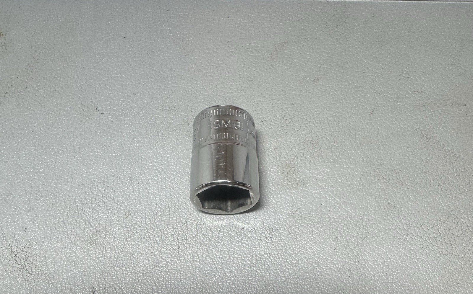 Snap-on 3/8″ Drive 13mm Metric 6 Point Shallow Chrome Socket FSM131