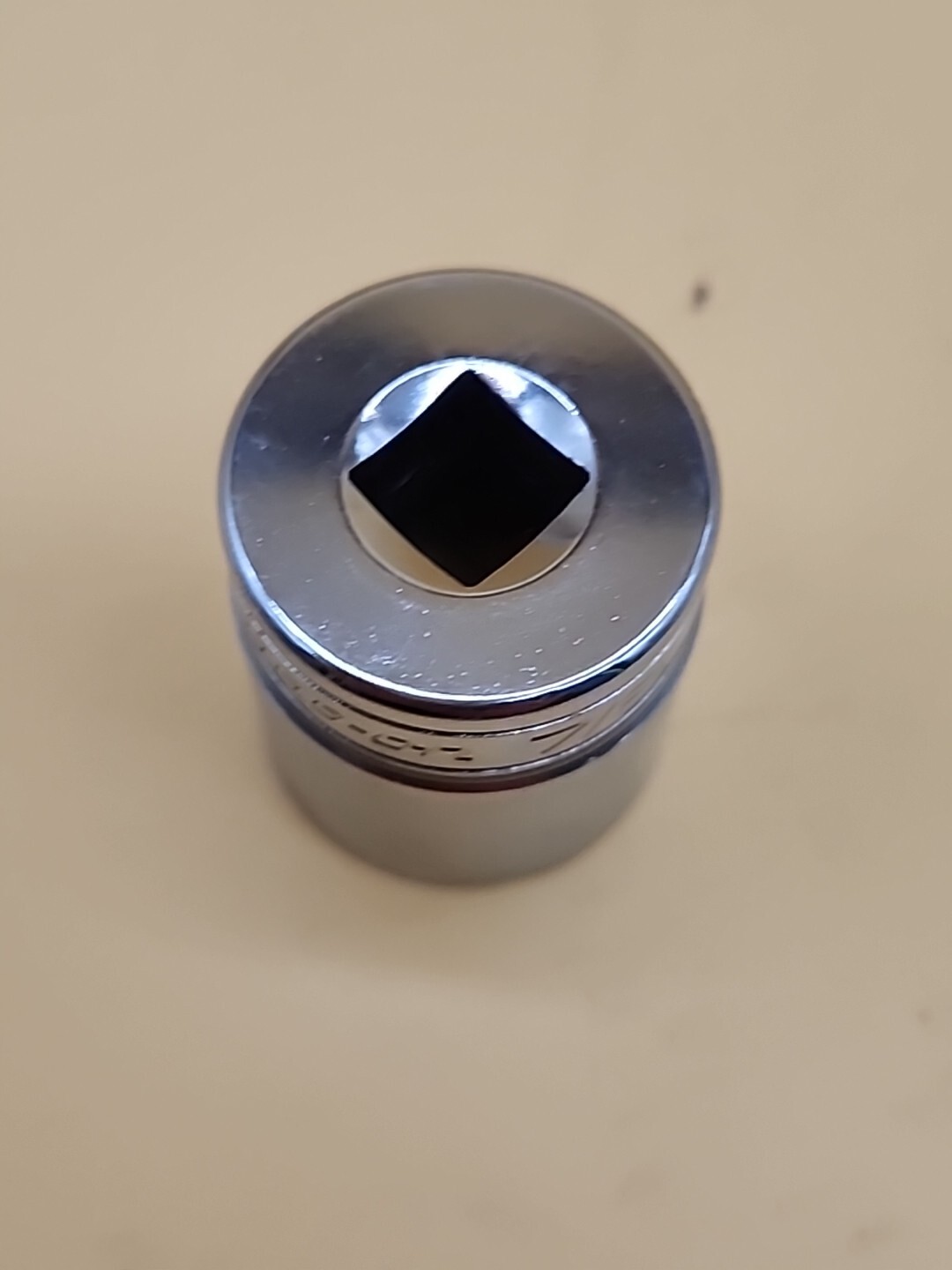 Snap-on Tools 3/8″ Drive 7/8″ SAE Chrome 12 Point Socket FS281. USA
