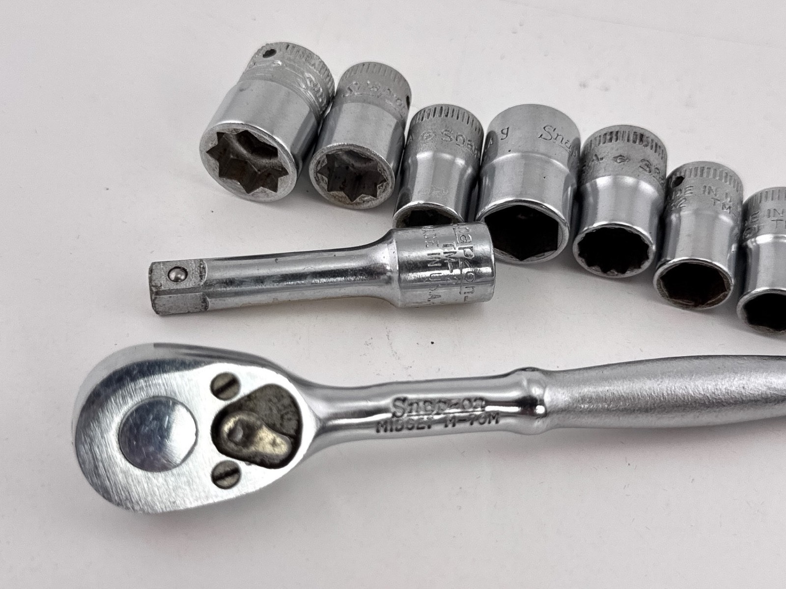 Snap-On Tools USA M-70 M 9/32″ Drive Midget Ratchet w/ Sockets & Extras