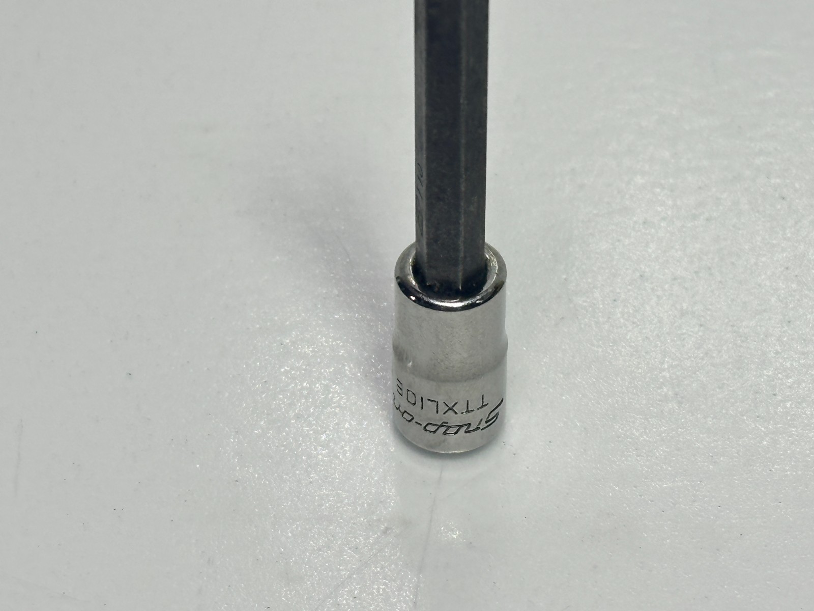 🇺🇸 Snap-on Tools USA T10 Long Torx Bit Driver Socket, 1/4″ Drive, TTXL10E