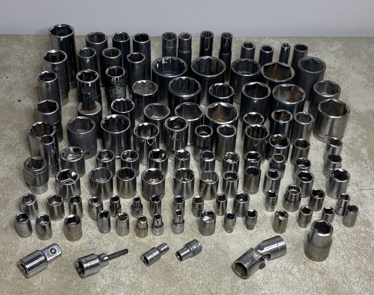111 Lot Used Sockets Different SAE & Metric &condition 15lbs