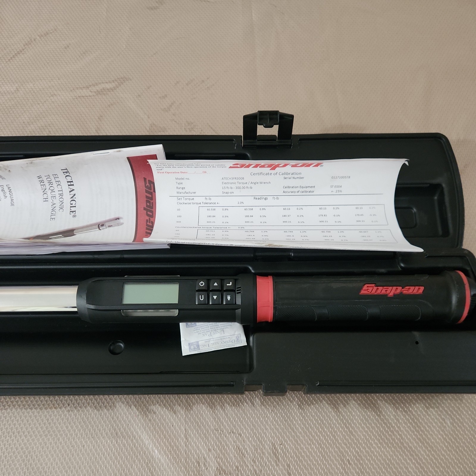 Snap-on ATECH3FR300B 1/2″ Drive TechAngle 15–300 ft-lb Electronic Torque Wrench